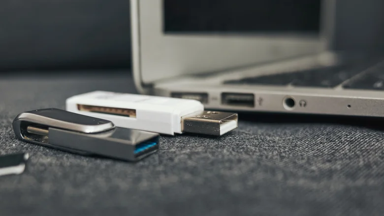 is usb c or usb a better for a flash drive 1789158708