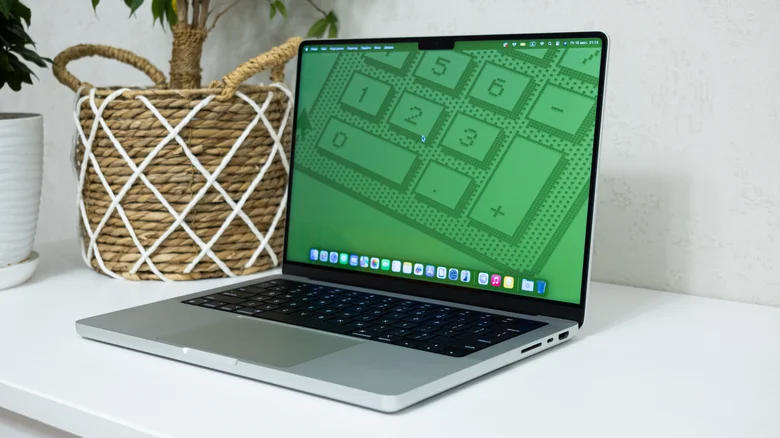 m4 macbook pro series 1784824682