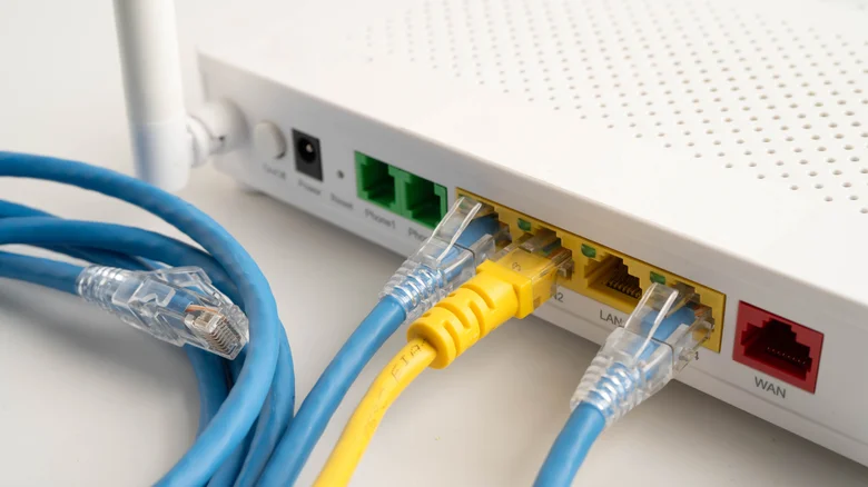 use the lan ports for an easy network switch 1790687416