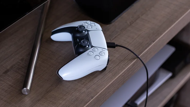 charge and pair controllers 1792698655